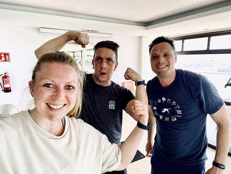 These guys found time to go to the gym before breakfast. Crazy bunch!